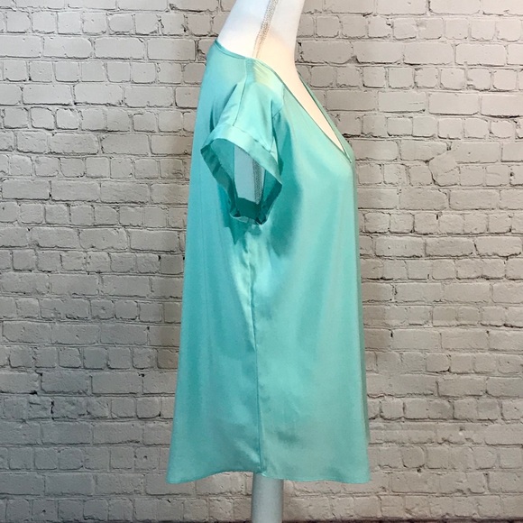 ♥️Express short sleeve blouse top turquoise sz L - Picture 8 of 8